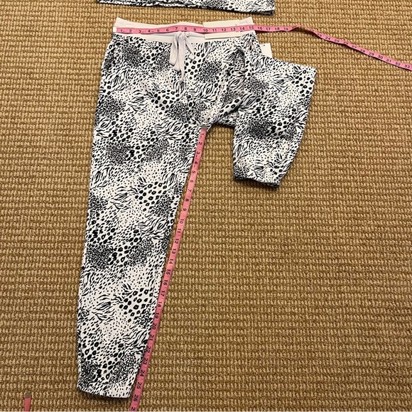 Joie Animal Print Jeyne Sweatshirt and Tempest Joggers Sweatsuit Small NWT - Picture 4 of 10
